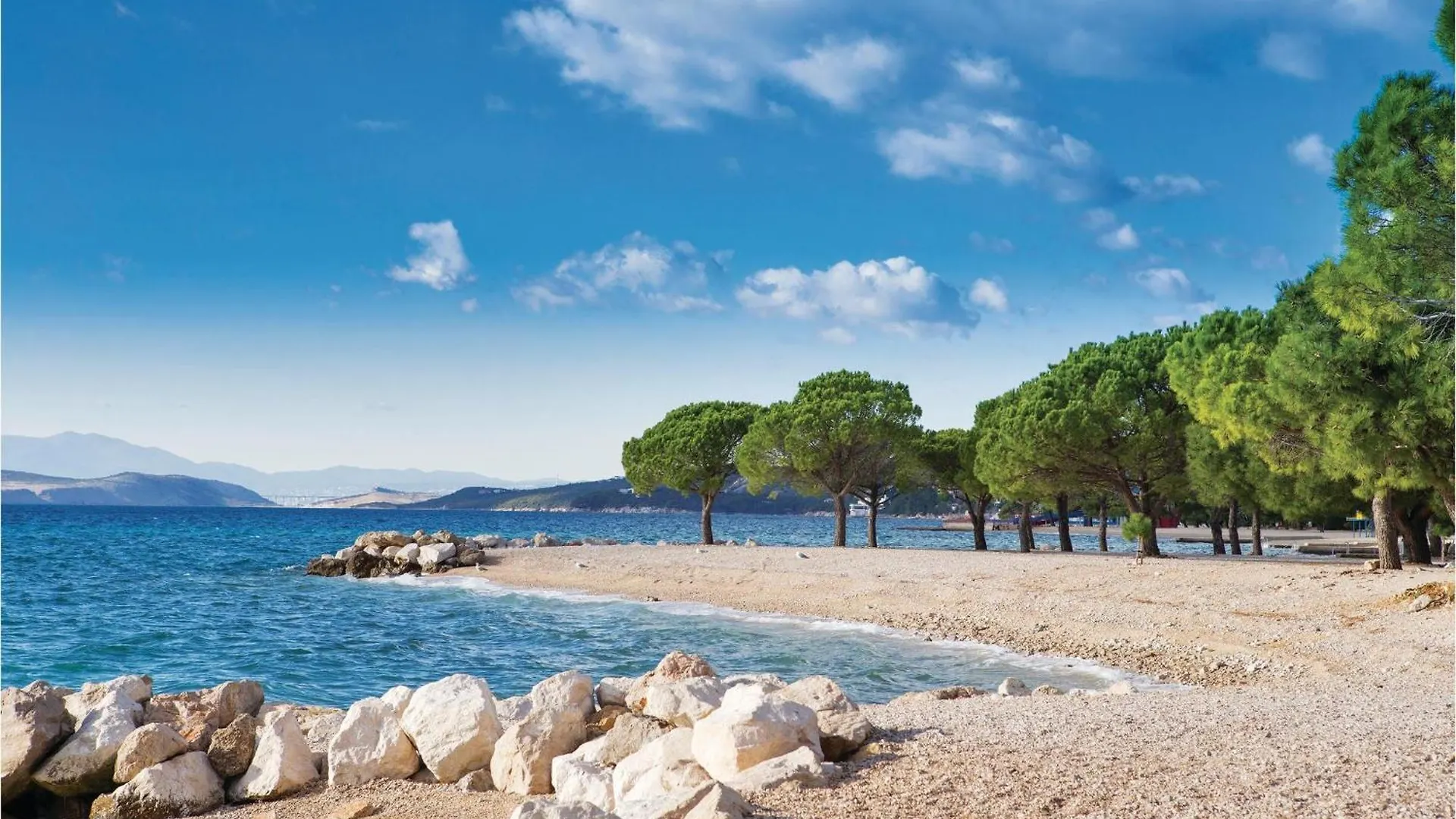 2 Bedroom Lovely Apartment In Dramalj Croatia