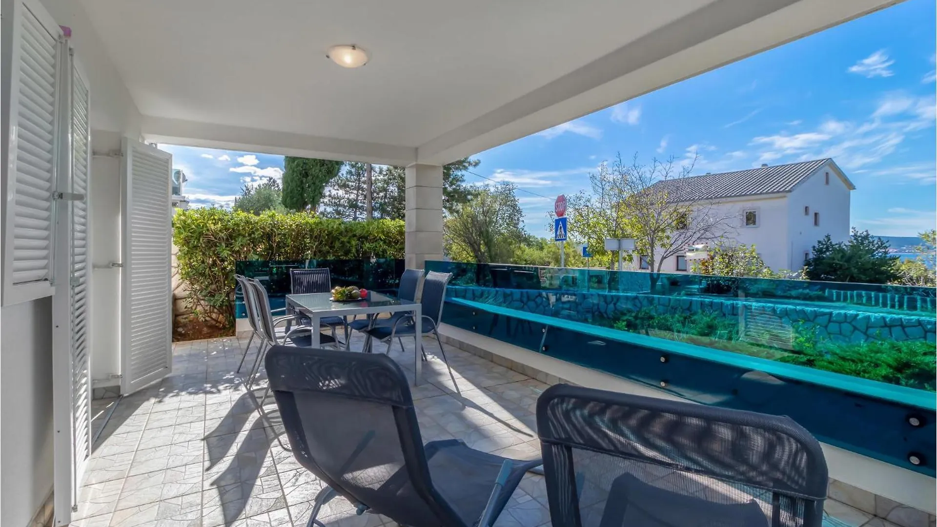 2 Bedroom Lovely Apartment In Dramalj