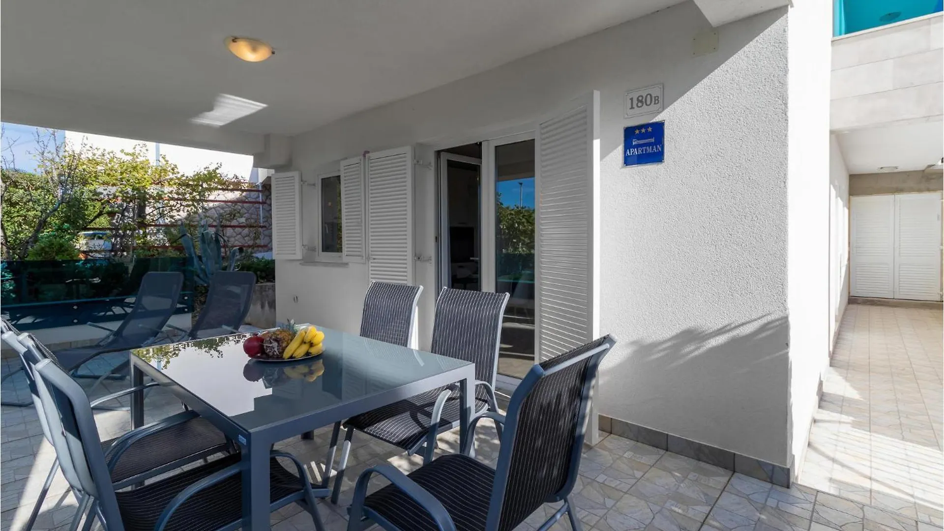 2 Bedroom Lovely Apartment In Dramalj